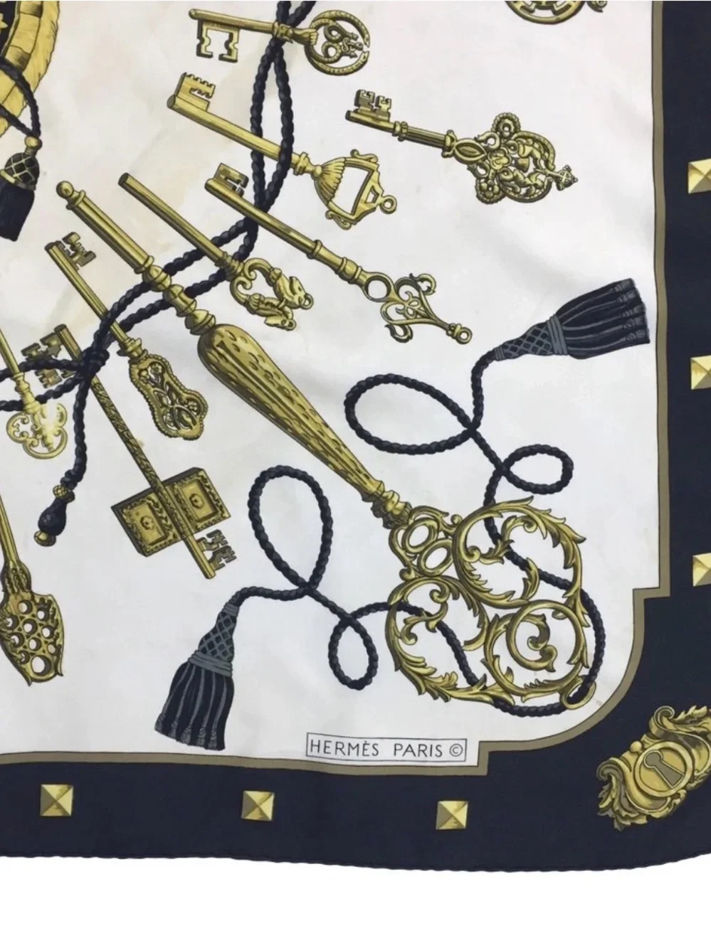 Hermes LES CLES Silk Scarf Carré 90 Black White Hand Rolled Made in France